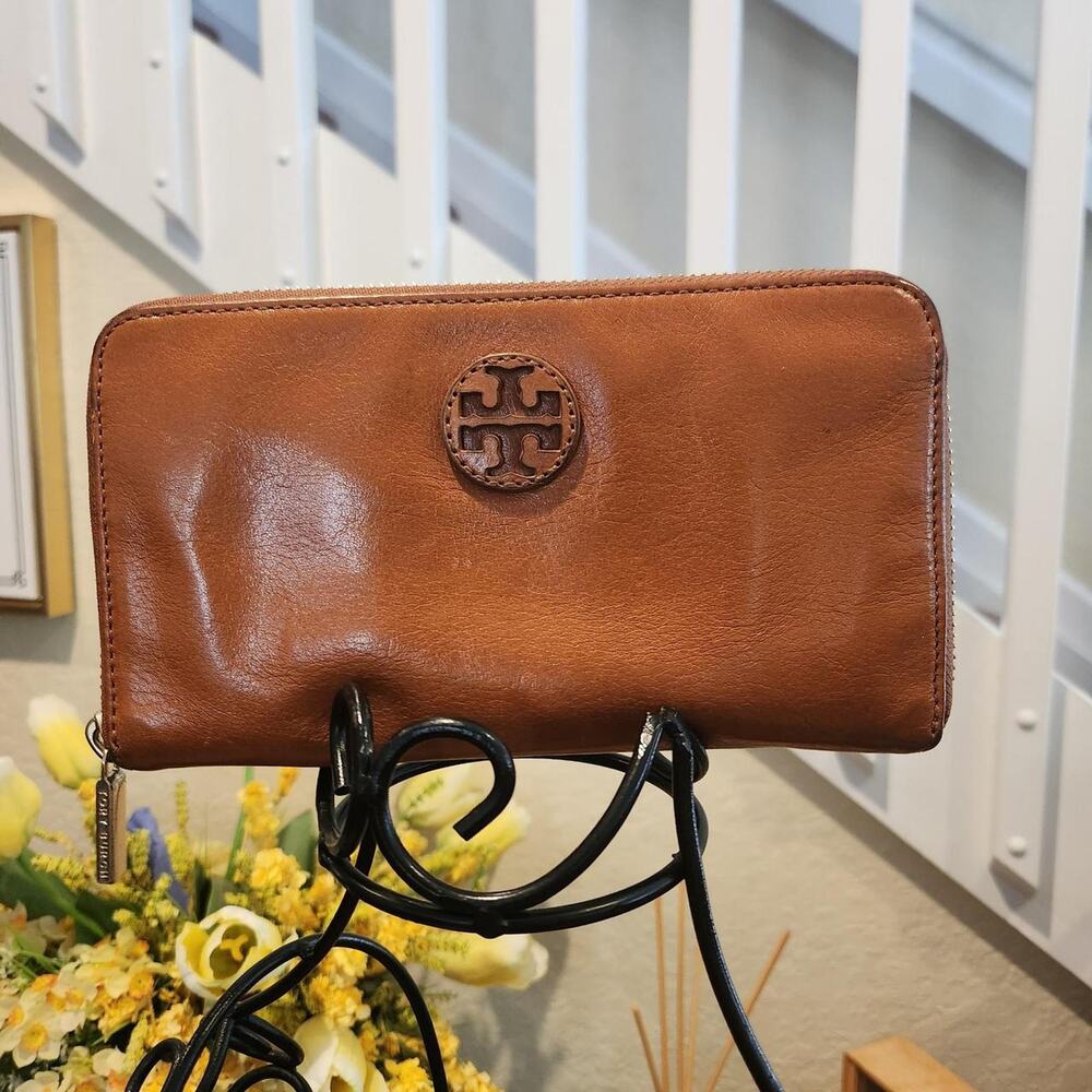 Tory burch leather zip around wallet